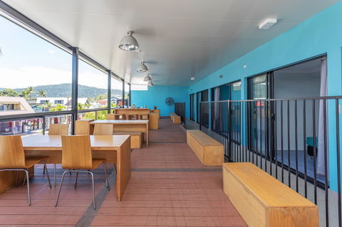 Airlie Sun & Sand Accommodation 6 - Holiday Byron Bay 3