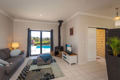 Mandalay Villas - Villa 2 - Holiday Byron Bay 2
