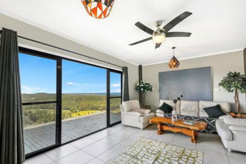 Eagles Loft - Holiday Byron Bay 7