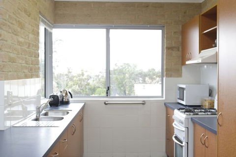 ECU Village Bunbury - Holiday Byron Bay 4