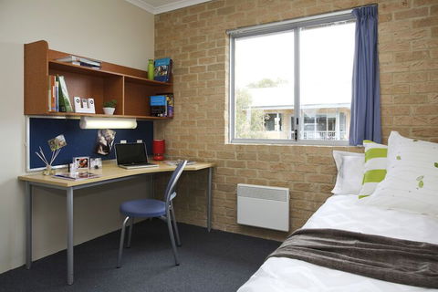 ECU Village Bunbury - Holiday Byron Bay 5
