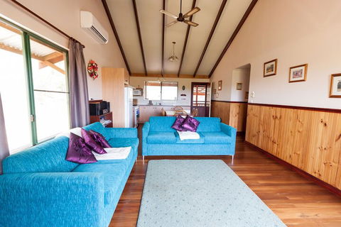 Misty Valley Country Cottages - Holiday Byron Bay 3