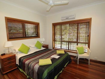 Hibiscus Lodge Bed & Breakfast - Holiday Byron Bay 2