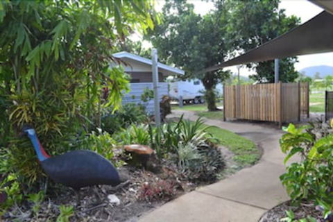 Dunk Island View Caravan Park - Holiday Byron Bay 1