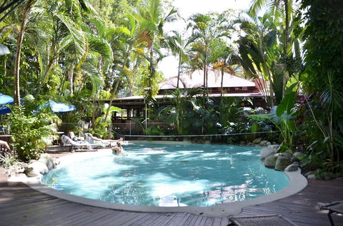 PKs Jungle Village - Hostel - Holiday Byron Bay 1
