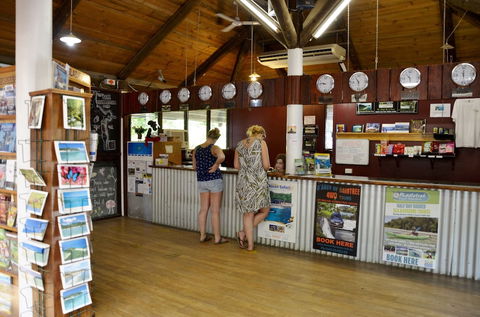 PKs Jungle Village - Hostel - Holiday Byron Bay 3
