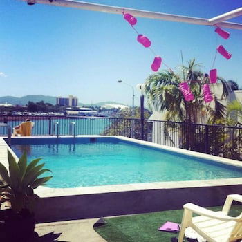 Adventurers Resort - Hostel - Holiday Byron Bay 1