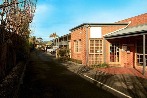 Admiral Motor Inn - Holiday Byron Bay 1