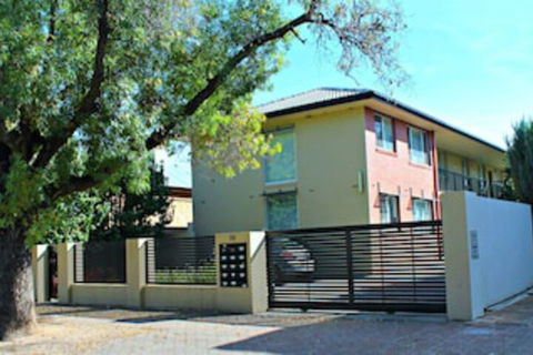 Adelaide DressCircle Apartments Childers Street - Holiday Byron Bay 0