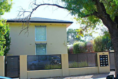 Adelaide DressCircle Apartments Childers Street - Holiday Byron Bay 6
