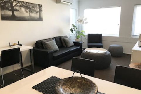 Adelaide Dresscircle Apartments Archer Street - Holiday Byron Bay 0