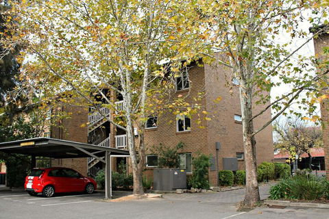 Adelaide Dresscircle Apartments Archer Street - Holiday Byron Bay 2