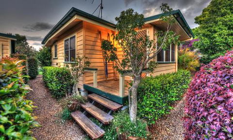 At Remingtons Private Cottages & Lodge - Holiday Byron Bay 1