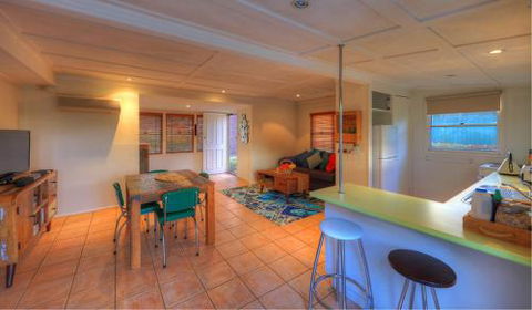 At Remingtons Private Cottages & Lodge - Holiday Byron Bay 4