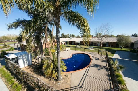 Ashleigh Court Motor Inn - Holiday Byron Bay 2