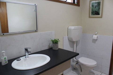 Dunolly Golden Triangle Motel - Holiday Byron Bay 7