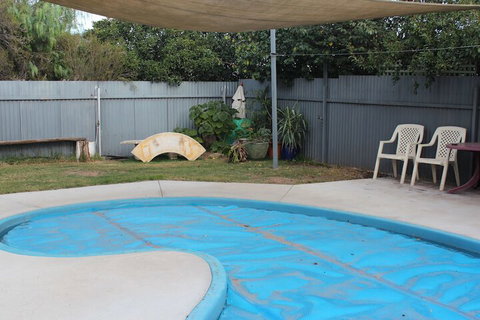 Dunolly Golden Triangle Motel - Holiday Byron Bay 5