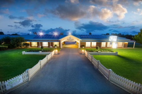 Howlong Golf Resort - Holiday Byron Bay 0