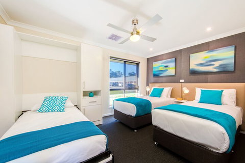 Howlong Golf Resort - Holiday Byron Bay 6