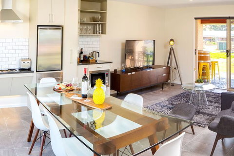 Howlong Golf Resort - Holiday Byron Bay 4