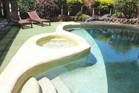Mackay Motor Inn - Holiday Byron Bay 3