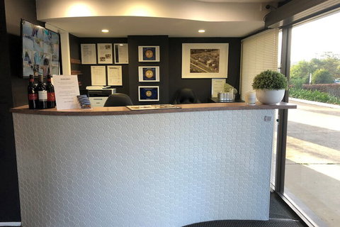 Logan City Motor Inn - Holiday Byron Bay 5