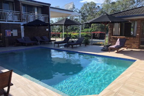Logan City Motor Inn - Holiday Byron Bay 0