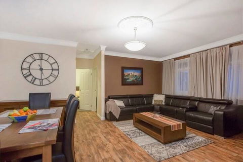 Hahndorf House B&B - Holiday Byron Bay 7
