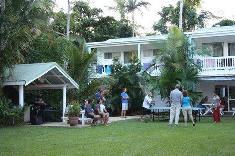 Absolute Backpackers Mission Beach - Holiday Byron Bay 3