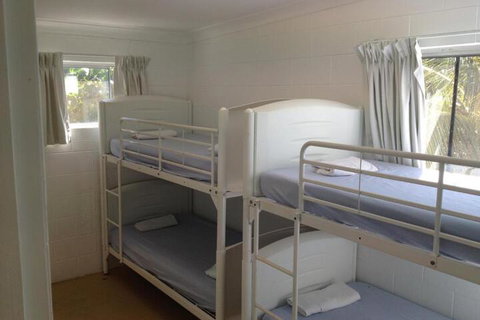 Absolute Backpackers Mission Beach - Holiday Byron Bay 2
