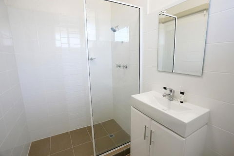 Q Express - Holiday Byron Bay 5
