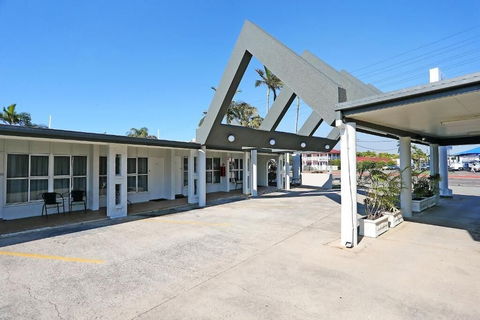 Q Express - Holiday Byron Bay 2