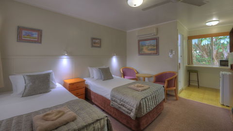 Atherton Hinterland Motel - Holiday Byron Bay 3