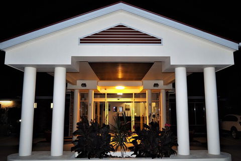 Pittsworth Motor Inn - Holiday Byron Bay 6