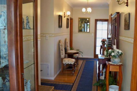 Johnstones On Oxley Bed & Breakfast - Holiday Byron Bay 5