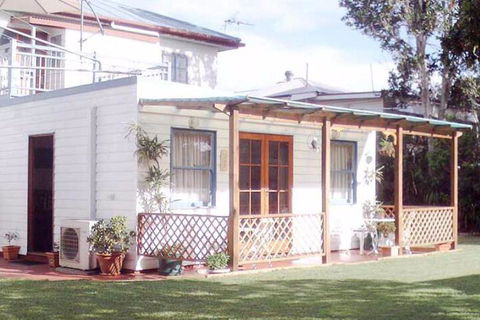 Johnstones On Oxley Bed & Breakfast - Holiday Byron Bay 4
