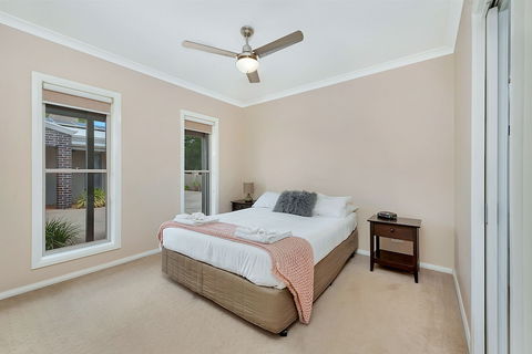 Kennedy Holiday Villas - Holiday Byron Bay 3