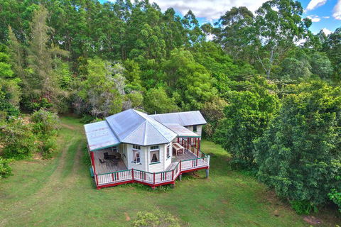 Avalon Noosa Farm Cottages - Holiday Byron Bay 3