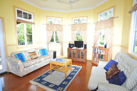 Avalon Noosa Farm Cottages - Holiday Byron Bay 7