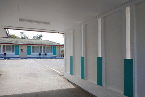 Aspley Sunset Motel - Holiday Byron Bay 2