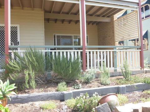 The Friendly Chat Bed & Breakfast - Holiday Byron Bay 5