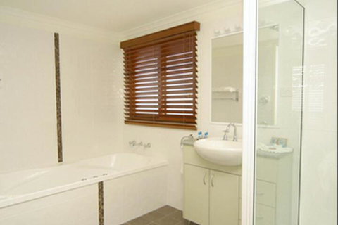 Kiama Harbour Cabins - Holiday Byron Bay 0