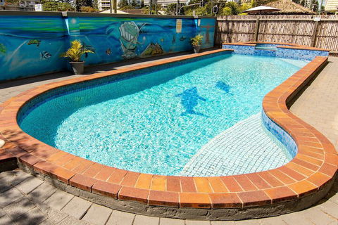 Burleigh Gold Coast Motel - Holiday Byron Bay 2
