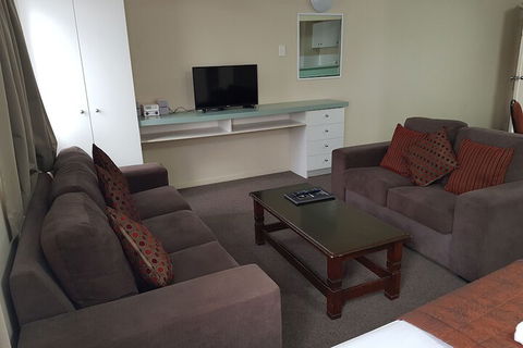Earls Court Motor Inn - Holiday Byron Bay 2
