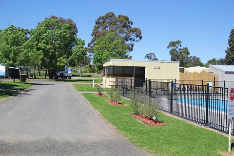 Avondel Caravan Park - Holiday Byron Bay 0