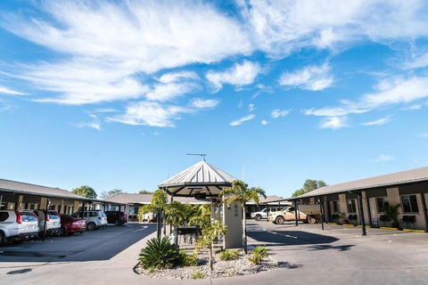 Athena Studio Units - Holiday Byron Bay 7