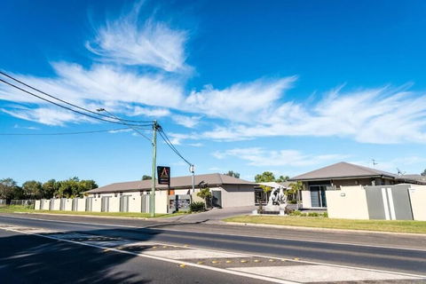 Athena Studio Units - Holiday Byron Bay 1