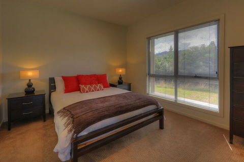 Fairwinds - Essentially Tas - Holiday Byron Bay 2