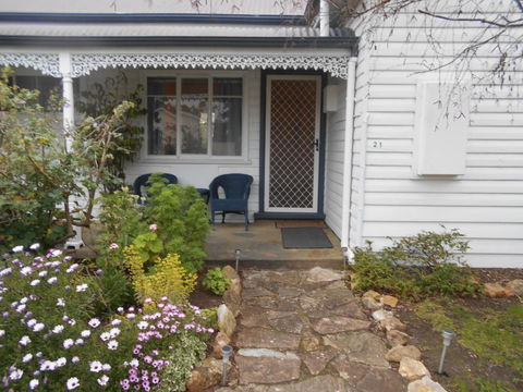 Travellers Rest B & B - Holiday Byron Bay 3