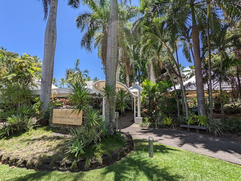 Alamanda Palm Cove By Lancemore - Holiday Byron Bay 1